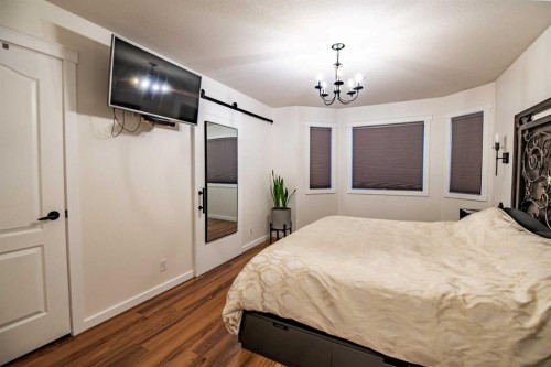 42 Landry Bend, Red Deer, AB - Indoor Photo Showing Bedroom