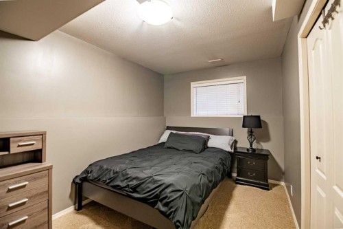 42 Landry Bend, Red Deer, AB - Indoor Photo Showing Bedroom