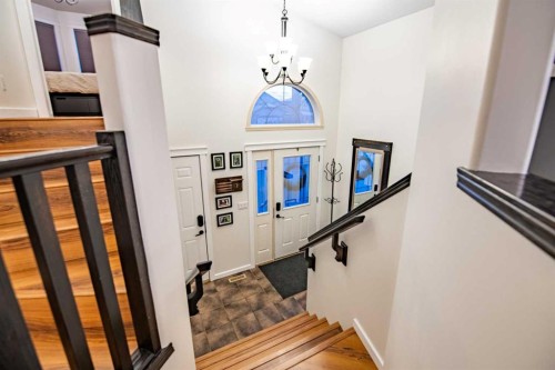 42 Landry Bend, Red Deer, AB - Indoor Photo Showing Other Room