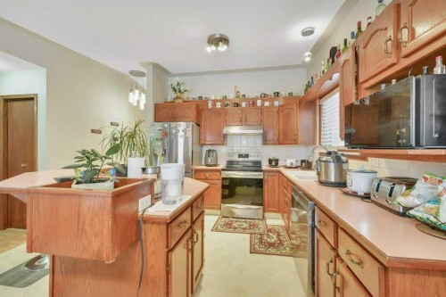 56 Dawson Street, Red Deer, AB - Indoor Photo Showing Kitchen