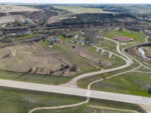 90 East Campground Road, Carbon, AB 