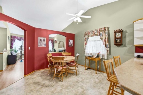 109 Kingston Drive, Red Deer, AB - Indoor Photo Showing Dining Room