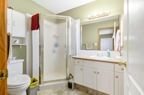 109 Kingston Drive, Red Deer, AB - Indoor Photo Showing Bathroom