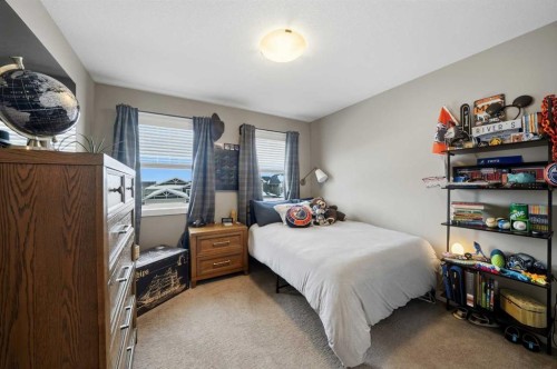 35 Tory Close, Red Deer, AB - Indoor Photo Showing Bedroom