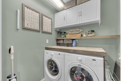 63 Duston Street, Red Deer, AB - Indoor Photo Showing Laundry Room
