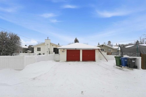 3927 Exeter Crescent, Red Deer, AB - Outdoor