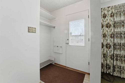 3927 Exeter Crescent, Red Deer, AB - Indoor Photo Showing Other Room