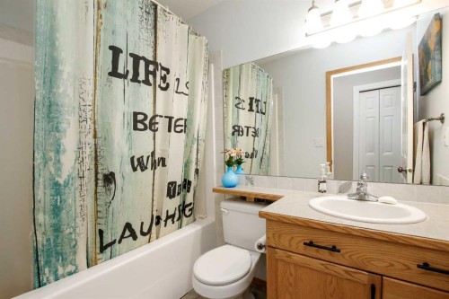 107 Ackerman Crescent, Red Deer, AB - Indoor Photo Showing Bathroom