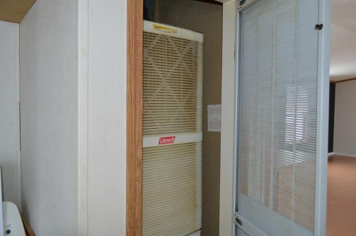 21 Sifton Crescent, Lougheed, AB - Indoor