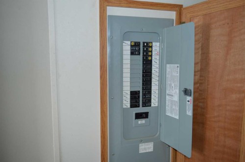 21 Sifton Crescent, Lougheed, AB - Indoor Photo Showing Other Room