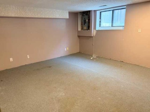 14 Eagle Road, Lacombe, AB - Indoor Photo Showing Other Room