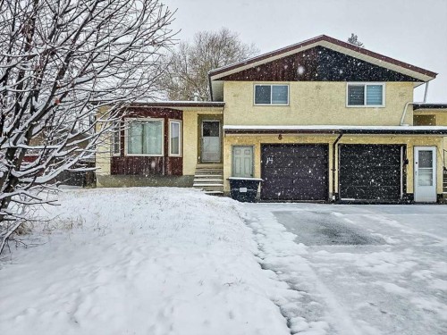 14 Eagle Road  Lacombe, AB T4L 1S2
