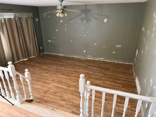 14 Eagle Road, Lacombe, AB - Indoor Photo Showing Other Room