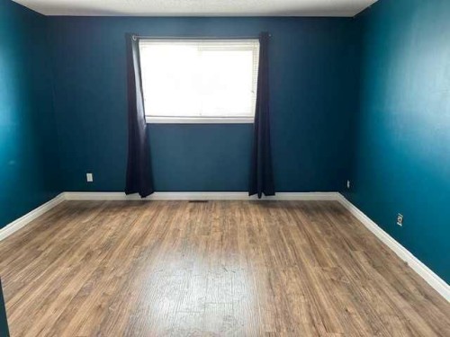 14 Eagle Road, Lacombe, AB - Indoor Photo Showing Other Room