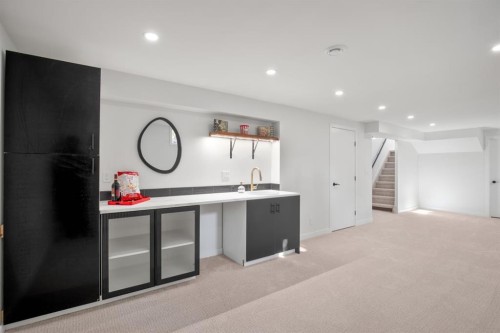 7 Stirling Close, Red Deer, AB - Indoor Photo Showing Other Room