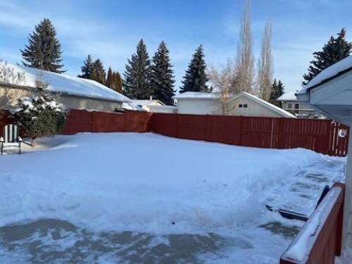 7 Stirling Close, Red Deer, AB - Outdoor
