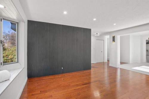 7 Stirling Close, Red Deer, AB - Indoor Photo Showing Other Room