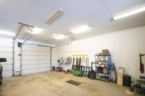 23 Jepsen Crescent, Red Deer, AB - Indoor Photo Showing Garage