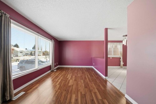 106 Denovan Crescent, Red Deer, AB - Indoor Photo Showing Other Room
