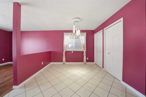 106 Denovan Crescent, Red Deer, AB - Indoor Photo Showing Other Room