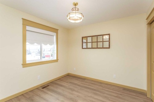 32 Carter Close, Red Deer, AB - Indoor Photo Showing Other Room