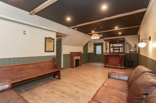 32 Carter Close, Red Deer, AB - Indoor Photo Showing Other Room