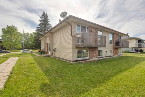 5210 61 Avenue, Olds, AB - Outdoor With Deck Patio Veranda