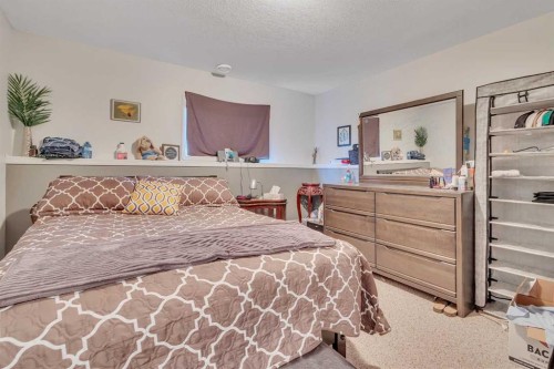4114 65A Street, Stettler, AB - Indoor Photo Showing Bedroom