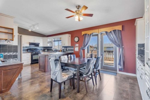 4114 65A Street, Stettler, AB - Indoor