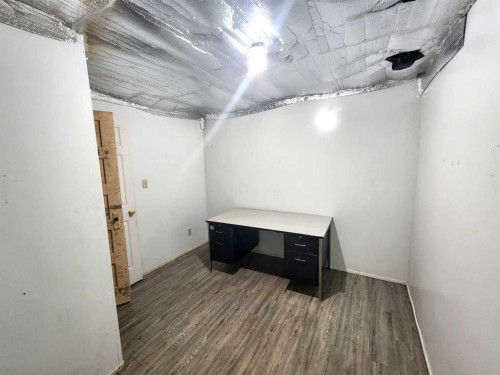 5103 49 Avenue, Caroline, AB - Indoor