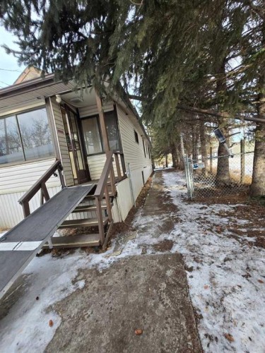 5103 49 Avenue, Caroline, AB - Outdoor
