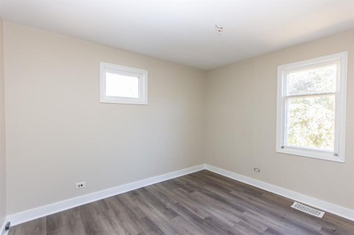4206 51A Street, Red Deer, AB - Indoor Photo Showing Other Room