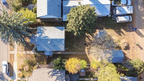 4206 51A Street, Red Deer, AB - Outdoor