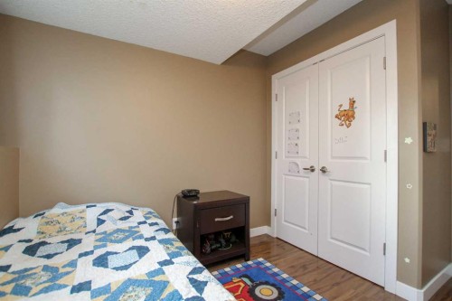 5825 Panorama Drive, Blackfalds, AB - Indoor Photo Showing Bedroom