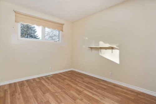 11 Montrose, Camrose, AB - Indoor Photo Showing Other Room
