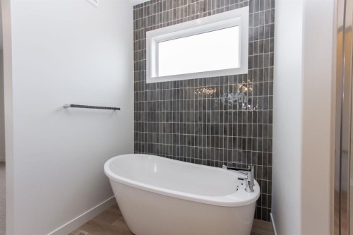 10 Tindale Place, Red Deer, AB - Indoor Photo Showing Bathroom