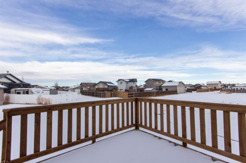256 Augustus Way, Penhold, AB - Outdoor