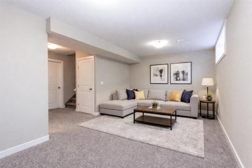 202-148 Vanier Drive, Red Deer, AB - Indoor Photo Showing Living Room