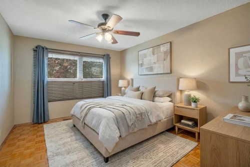 5436 53 Avenue, Lacombe, AB - Indoor Photo Showing Bedroom