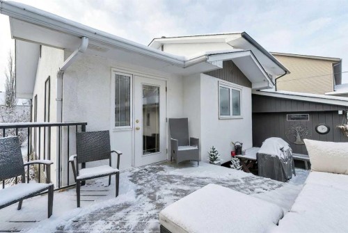 5436 53 Avenue, Lacombe, AB - Outdoor With Exterior
