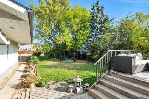 5436 53 Avenue, Lacombe, AB - Outdoor With Deck Patio Veranda