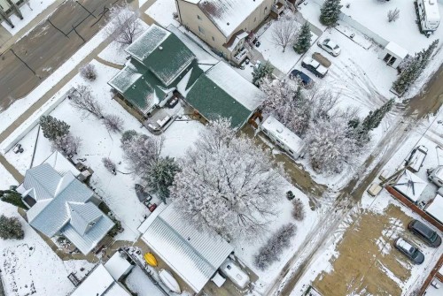 5436 53 Avenue, Lacombe, AB - 