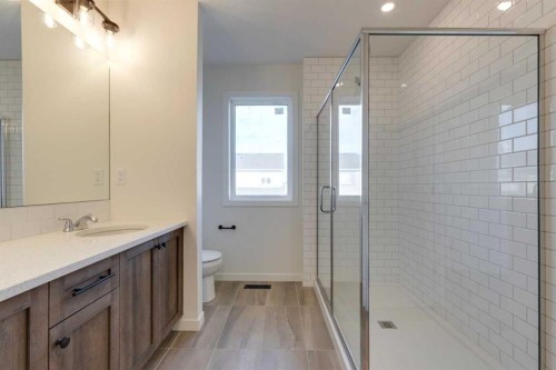 1419 Bayview Crescent Sw, Airdrie, AB - Indoor Photo Showing Bathroom