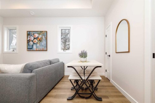 2-5463 55 Avenue, Lacombe, AB - Indoor