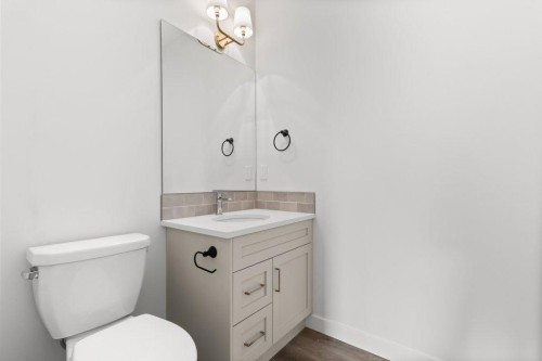 5-5463 55 Avenue, Lacombe, AB - Indoor Photo Showing Bathroom