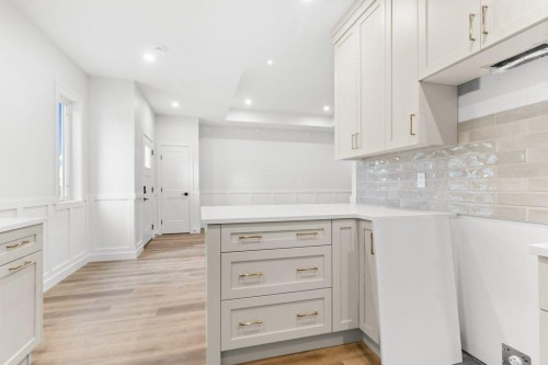 5-5463 55 Avenue, Lacombe, AB - Indoor Photo Showing Kitchen