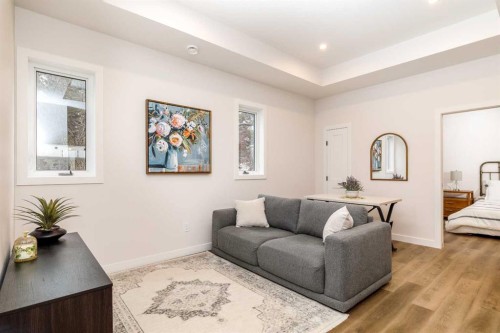 8-5463 55 Avenue, Lacombe, AB - Indoor Photo Showing Living Room