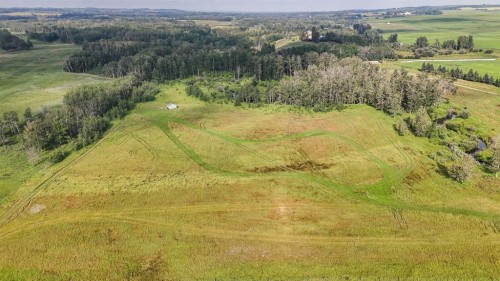 40518 Highway 821, Tees, AB 