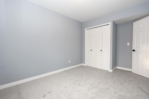65 Leung Place, Blackfalds, AB - Indoor Photo Showing Other Room