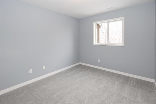 65 Leung Place, Blackfalds, AB - Indoor Photo Showing Other Room